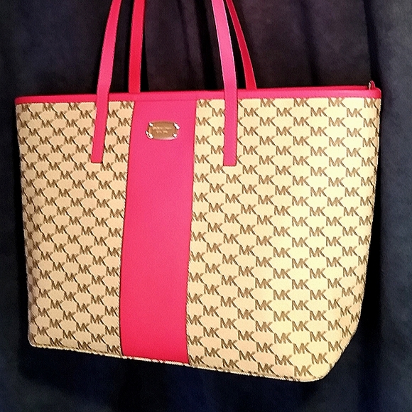 Michael Kors tote with pink stripe & trim. - Picture 1 of 7